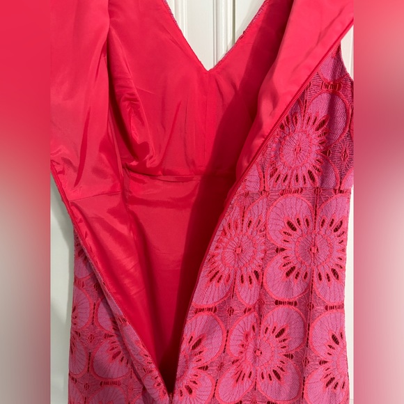 Trina Turk Hot Pink Lace dress, size 4. Perfect for valentines and spring! - Picture 4 of 5